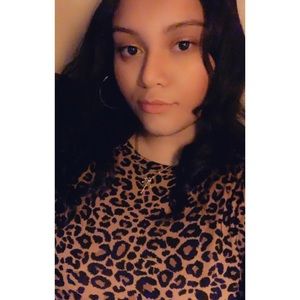 Meet your Posher, Evette